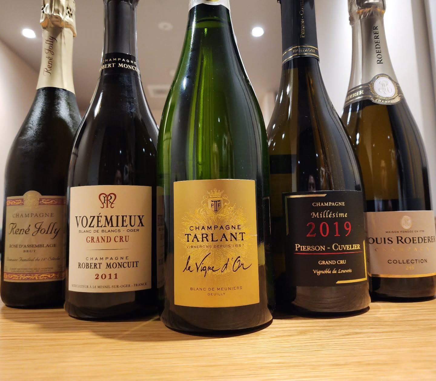 7月のシャンパンペアリングイベントのラインナップ